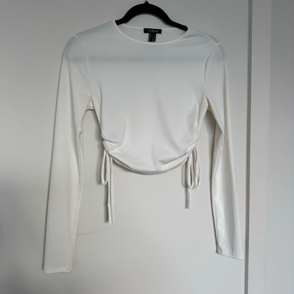 3/30$ White crop top shirt in medium